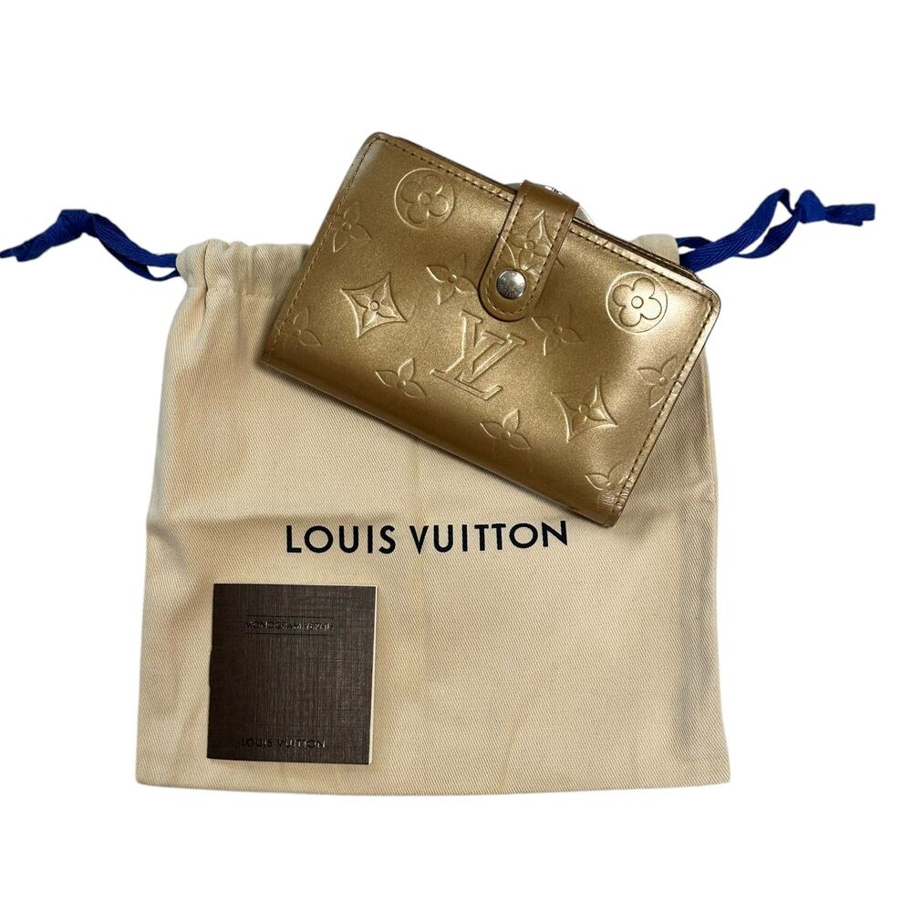 Louis Vuitton LV Vintage Champagne Monogram Vernis Kisslock Wallet w/ Dust Bag